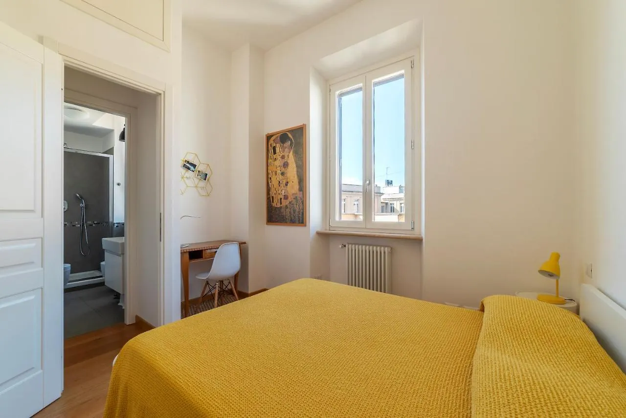 Roma Panoramica Luxury Apartment