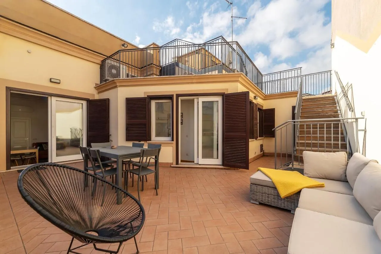 Roma Panoramica Luxury Apartment
